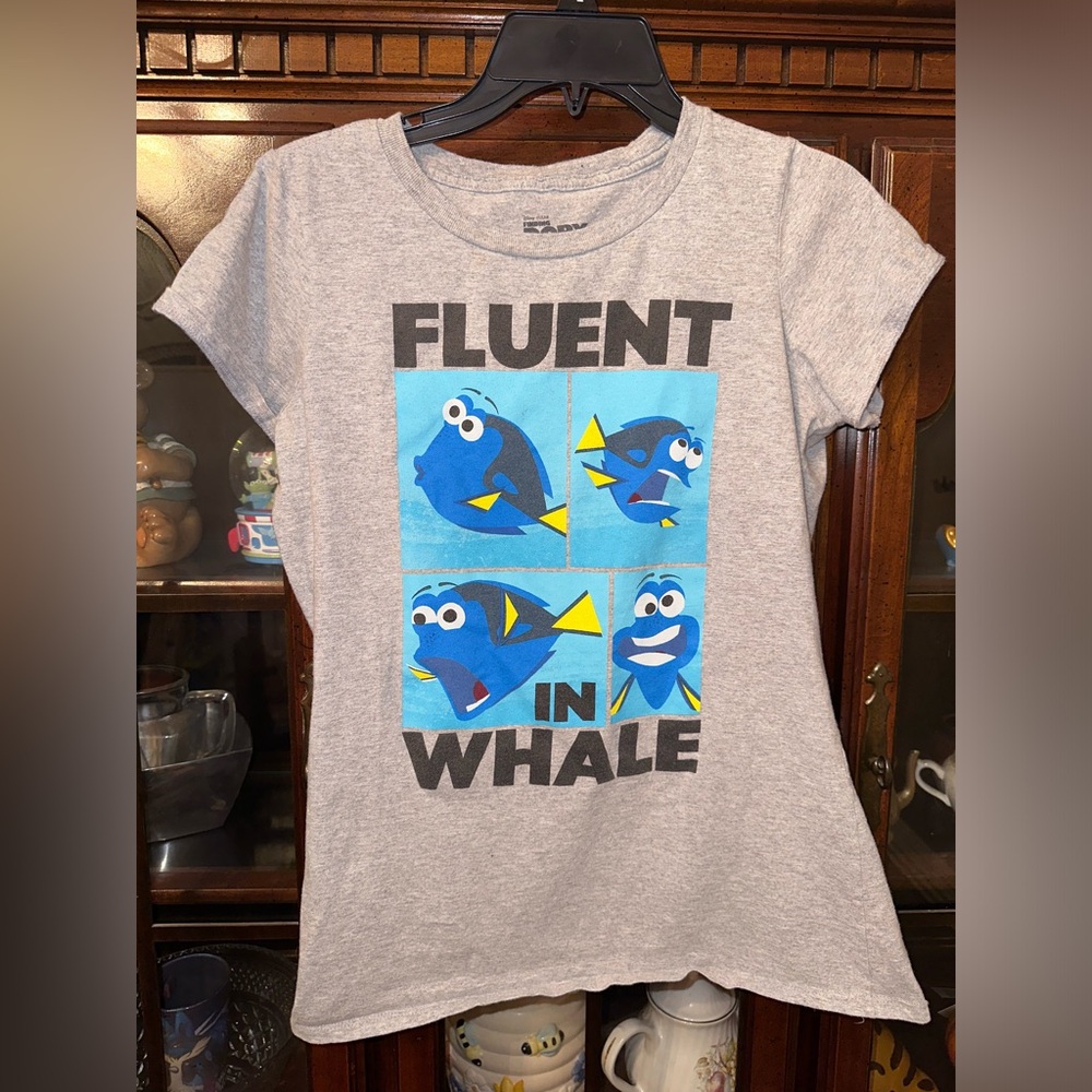 Pixar Disney Finding Dory Fluent In Whale Girls Size LARGE T-Shirt
